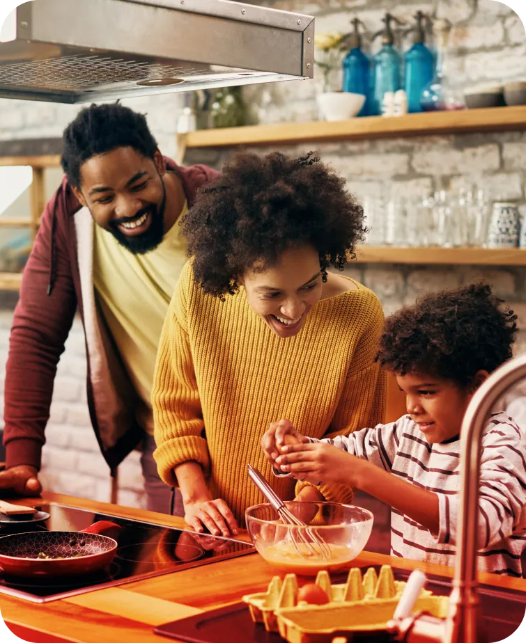 Família feliz com Emape